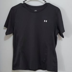 Under Armor t-shirt.